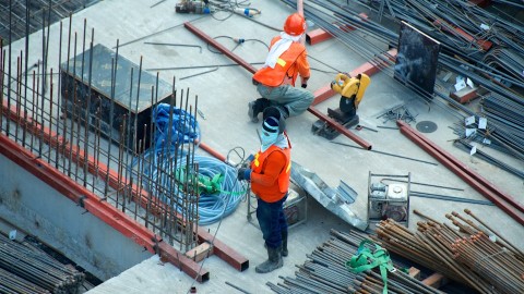 Calzado en obra de construcción: lo que la NOM exige y los riesgos que no puedes ignorar